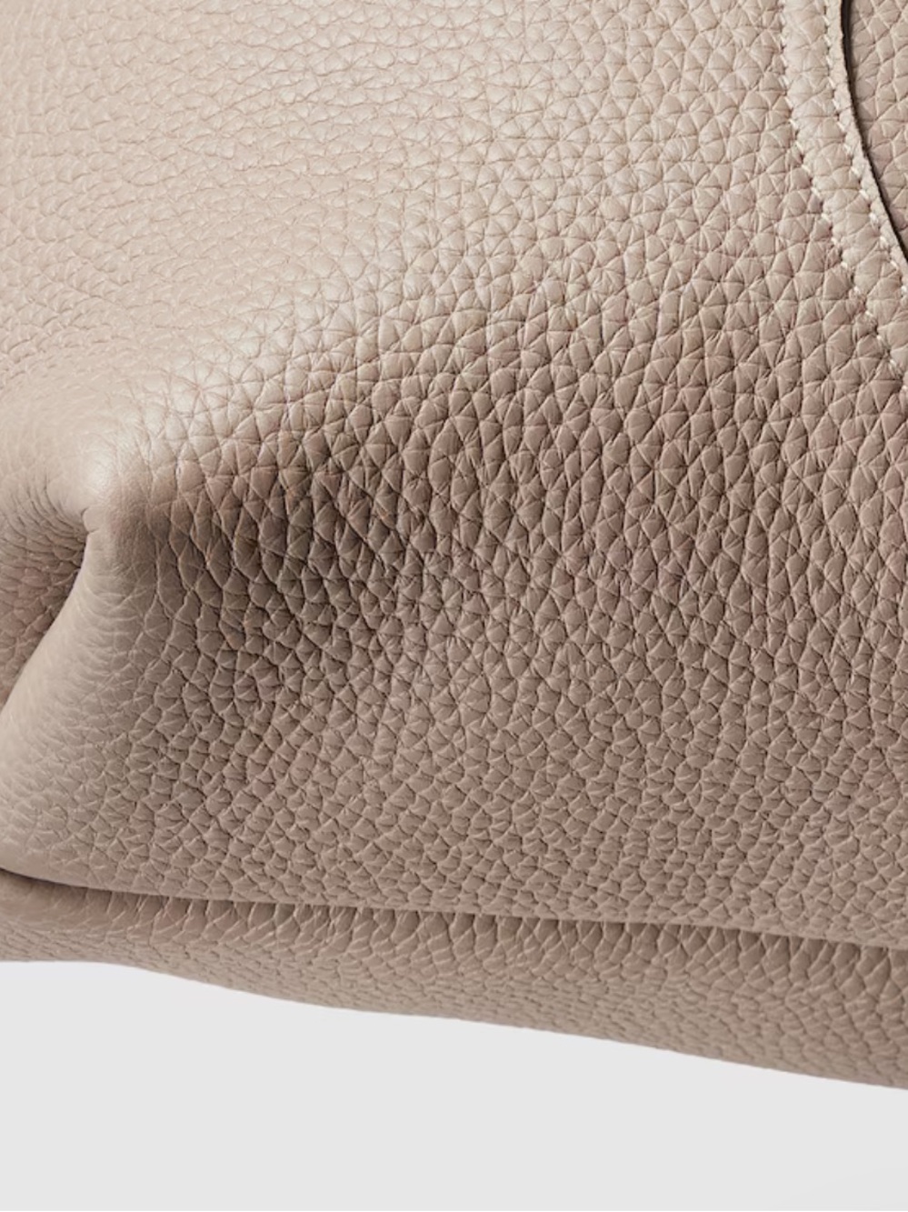 Authentic Like New Gucci Softbit Maxi Hobo in Taupe Leather with Gold Hardware - Picture 9 of 9